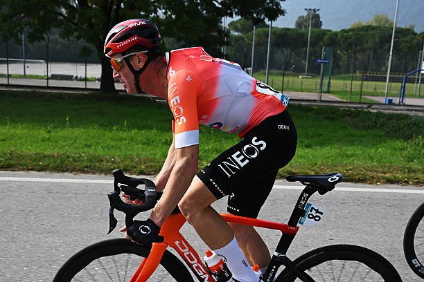 girodociclismo.com.br ex maglia rosa do giro ditalia se aposenta e denuncia os perigos do pelotao esta extremamente perigoso quase ninguem mais freia image