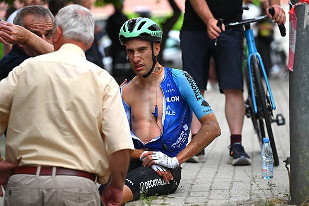 girodociclismo.com.br geoffrey bouchard anuncia aposentadoria o fim de uma trajetoria marcada por conquistas e superacoes image 1