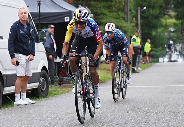 girodociclismo.com.br giro dellemilia 2025 onde assistir ao vivo isaac del toro e primoz roglic confira o poderoso start list e as informacoes da prova image 3