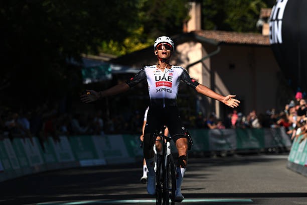 girodociclismo.com.br il lombardia 2025 tadej pogacar podera entrar para a historia no proximo sabado confira as informacoes do ultimo monumento da temporada image 7