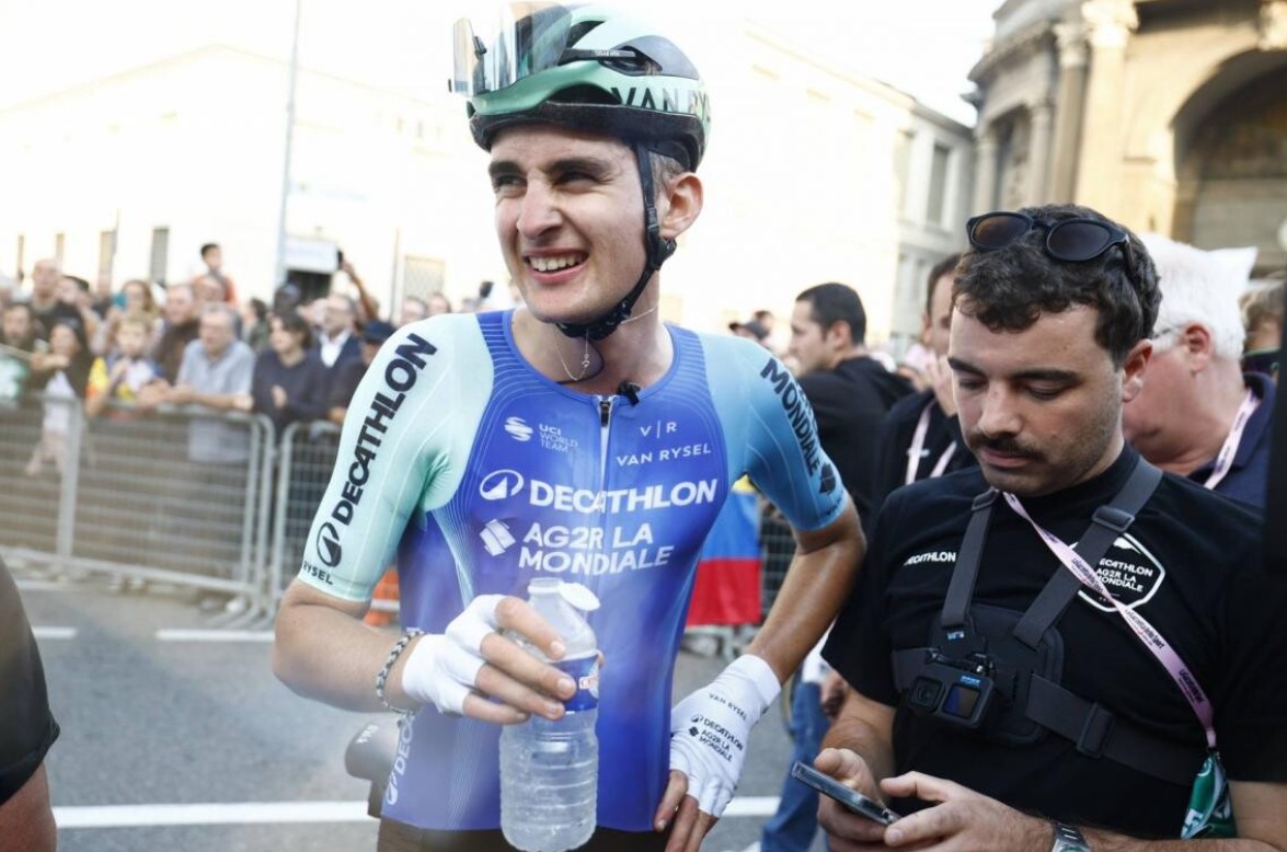 girodociclismo.com.br jonas vingegaard manda recado para jovem prodigio paul seixas espere para estrear no tour de france image 4