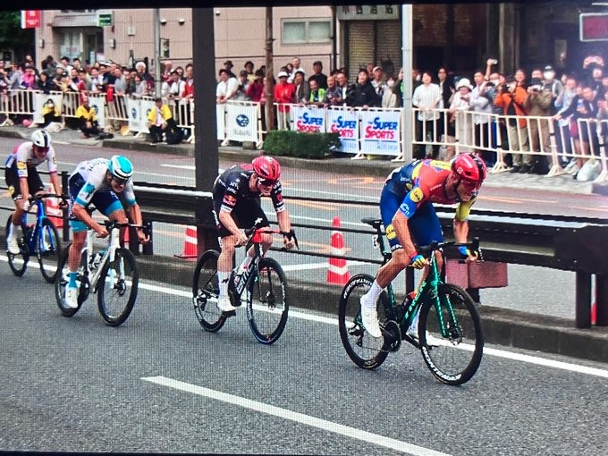 girodociclismo.com.br jonathan milan vence o criterium da copa do japao assista a chegada image 1