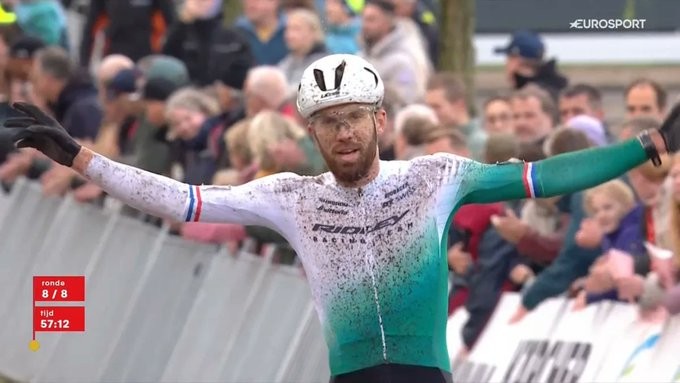 girodociclismo.com.br joris nieuwenhuis troca bicicleta e vence o exact cross heerderstrand na ultima volta confira os resultados e a chegada image 7