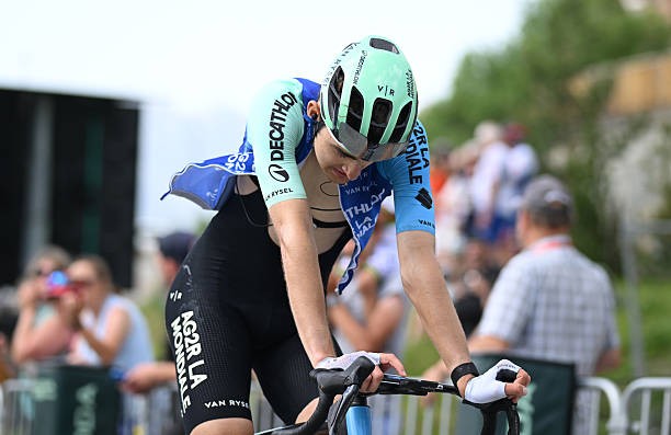 girodociclismo.com.br jovem prodigio frances paul seixas mantem os pes no chao e descarta pressa para estrear no tour de france image