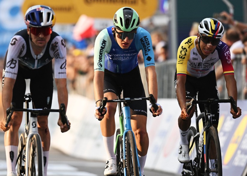 girodociclismo.com.br jovem prodigio frances termina em 7o na il lombardia aos 19 anos sinto que pertenco a essas corridas assista o video image