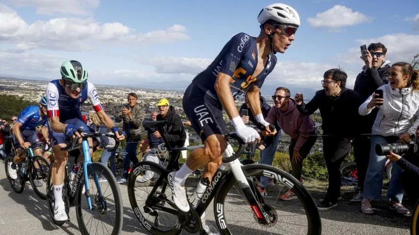 girodociclismo.com.br juan ayuso repete remco evenepoel e critica fuga no campeonato europeu a franca e a italia decidiram nao puxar nao sei porque assista a entrevista completa image