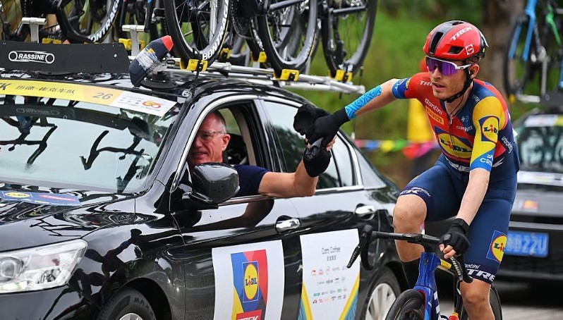 girodociclismo.com.br lidl trek encerra a polemica entre juan ayuso e mattias skjelmose eles conversaram esta tudo resolvido afirma diretor image 2