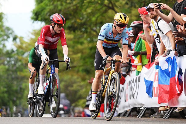 girodociclismo.com.br manter tadej pogacar afastado e um esforco coletivo remco evenepoel concede coletiva e projeta europeu de estrada image 1