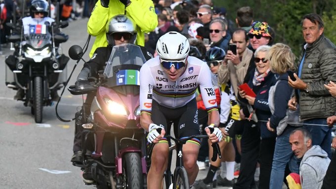 girodociclismo.com.br mathieu van der poel retorna das ferias e analisa o dominio de tadej pogacar ele faz o que quer no momento image 2