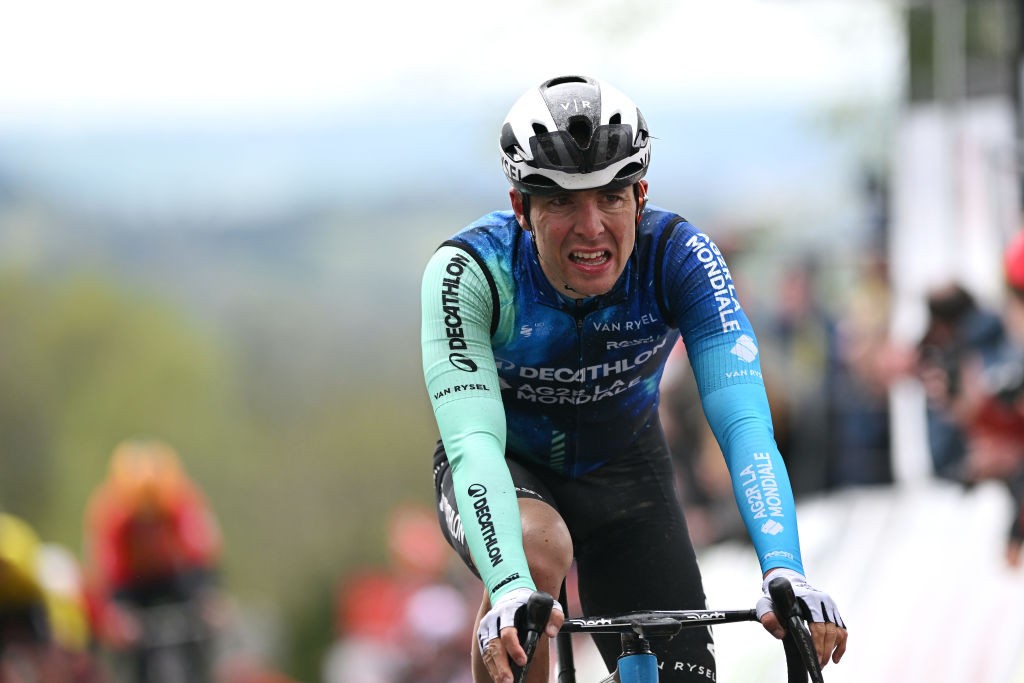 girodociclismo.com.br mercado de transferencias 2026 confira quem trocou de equipe no pelotao mundial de ciclismo image 17
