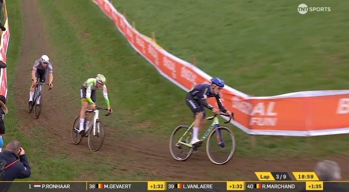 girodociclismo.com.br michael vanthourenhout domina novamente e conquista a 2a vitoria consecutiva na superprestige confira os resultados e a chegada image 9