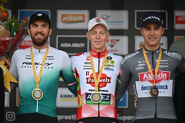 girodociclismo.com.br michael vanthourenhout vence o superprestige ruddervoorde em duelo emocionante confira os resultados e a chegada image 4