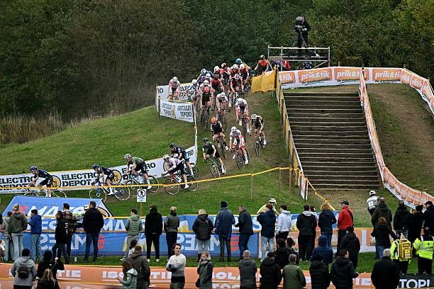 girodociclismo.com.br michael vanthourenhout vence o superprestige ruddervoorde em duelo emocionante confira os resultados e a chegada image 5