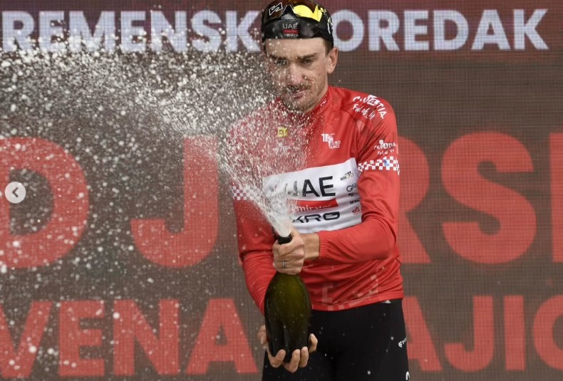 girodociclismo.com.br paul magnier bate rui oliveira no pulo e vence a 5a etapa da cro race 2025 confira os resultados e a chegada image