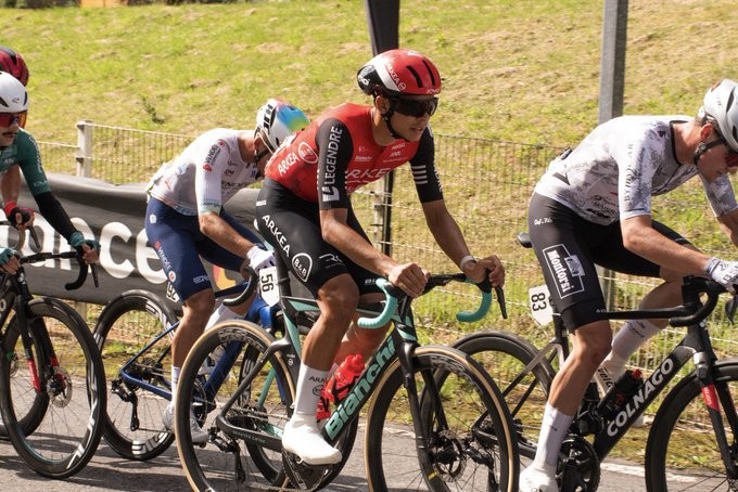 girodociclismo.com.br paul magnier conquista terceira vitoria consecutiva na cro race image 6