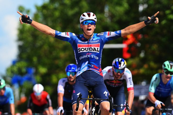 girodociclismo.com.br paul magnier vence a 1a etapa do tour de guangxi prova marcada por grave queda confira os resultados e a chegada paul magnier tour de