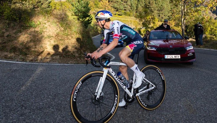 girodociclismo.com.br primoz roglic mostra forca e paixao pelo ciclismo em exibicao de gala em andorra image