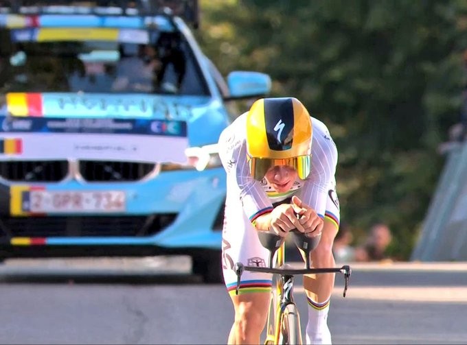 girodociclismo.com.br remco evenepoel domina e conquista o titulo europeu de contrarrelogio em 2025 image 2