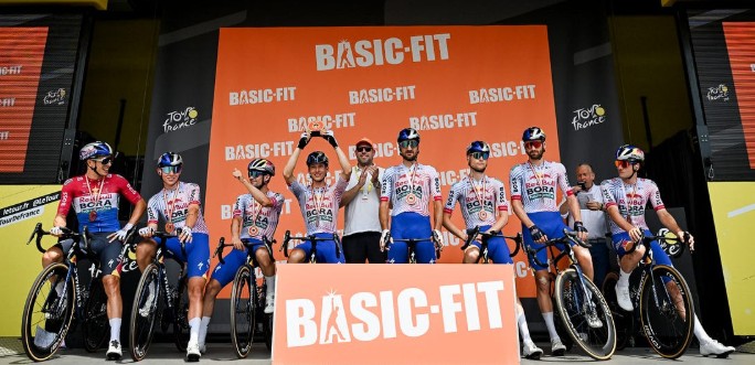 girodociclismo.com.br remco evenepoel e florian lipowitz podem dividir lideranca no tour de france 2026 revela novo diretor da red bull bora image