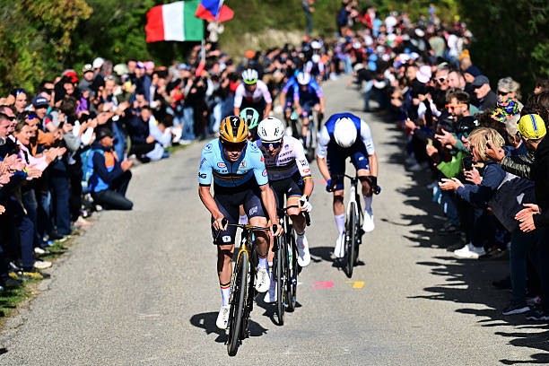 girodociclismo.com.br remco evenepoel pode se igualar a tadej pogacar red bull bora revela como reduzira a diferenca para o campeao mundial image 2