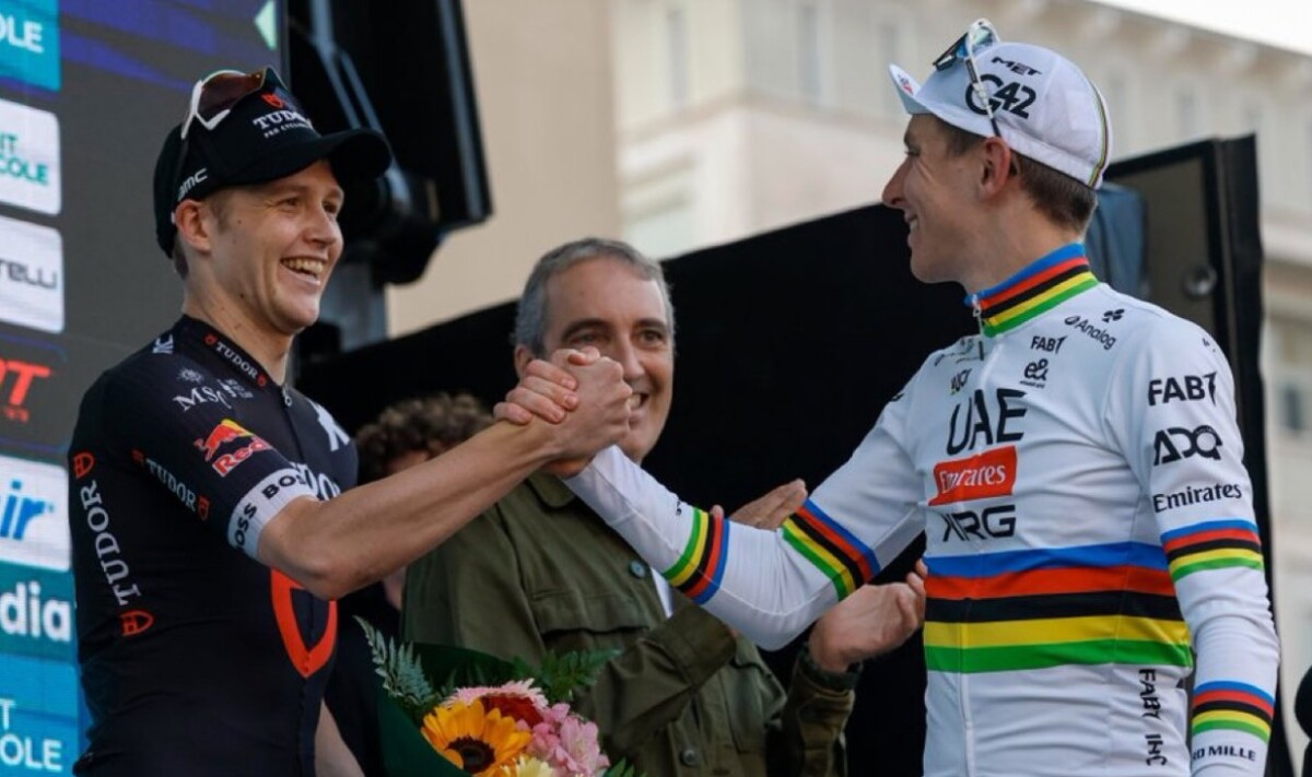 "Remco Evenepoel simplesmente queimava minhas pernas" Michael Storer descreve a luta pela 3ª posição na Il Lombardia, assista o vídeo 4 girodociclismo.com.br remco evenepoel simplesmente queimava minhas pernas michael storer descreve o duelo com evenepoel na il lombardia assista o video image 3