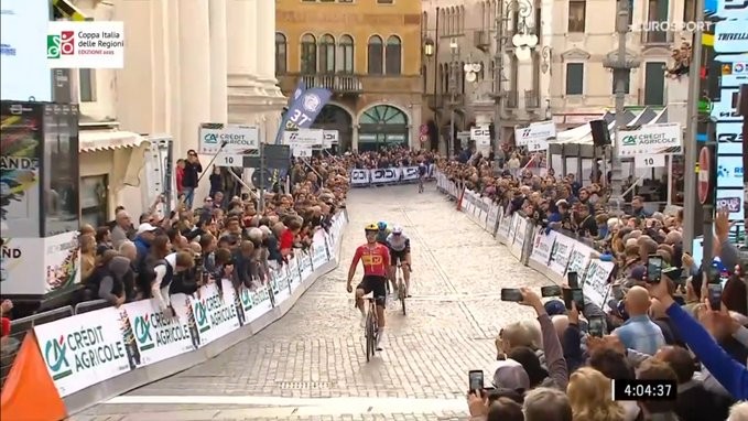 girodociclismo.com.br sakarias loland surpreende uae emirates e xds astana e vence a veneto classic confira os resultados e a chegada image 1