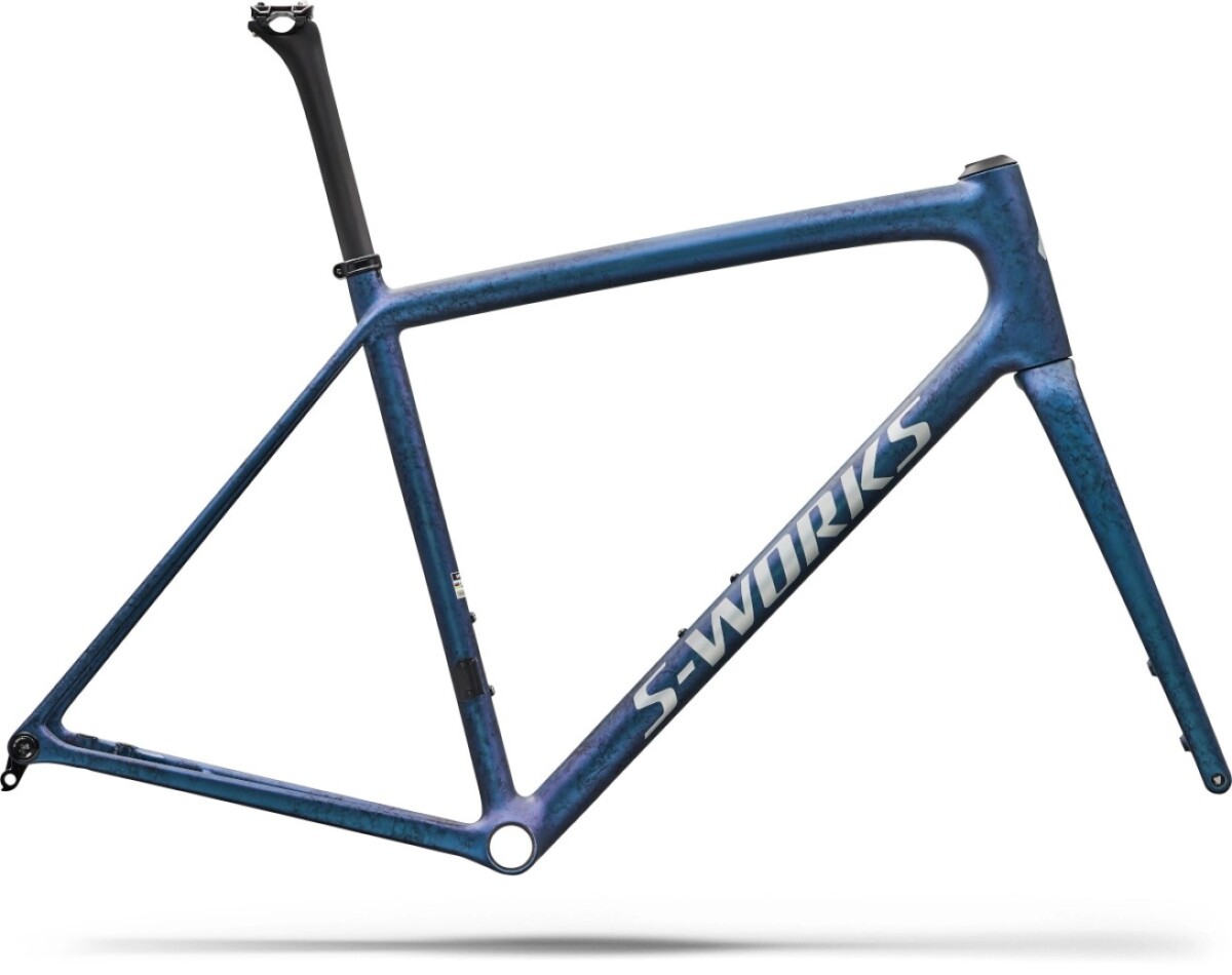 girodociclismo.com.br specialized apresenta a aethos 2 a bicicleta de estrada mais leve ja produzida pela marca confira os precos image 2