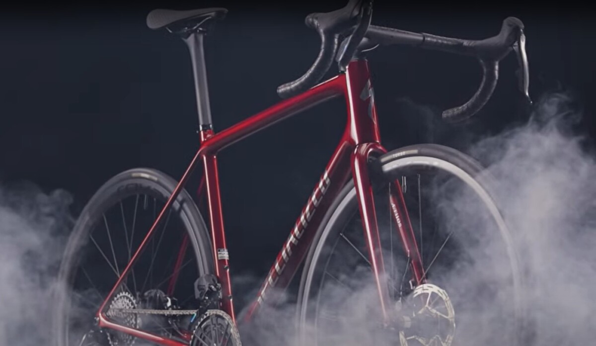girodociclismo.com.br specialized apresenta a aethos 2 com 598 kg e o modelo mais leve ja produzido pela marca confira os modelos e precos image