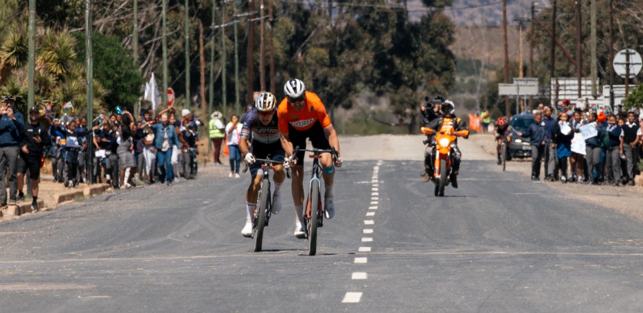 girodociclismo.com.br tom pidcock surpreende e surge em competicao de gravel na africa do sulfim de temporada com o mundial de gravel image 4