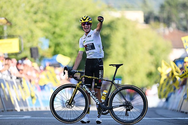 girodociclismo.com.br tre valli varesine 2025 onde assistir ao vivo tadej pogacar isaac del toro e grande start list nesta terca feira confira as informacoes da prova image 2