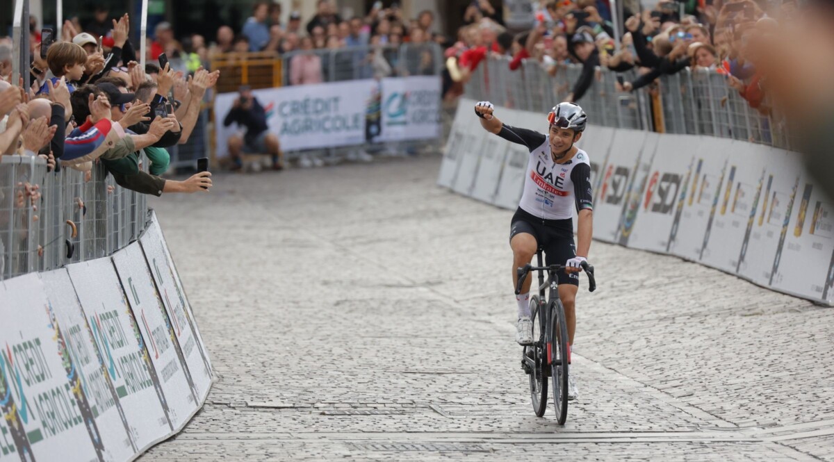 girodociclismo.com.br uae emirates encerra temporada com forte equipe na veneto classic 2025 confira onde assistir e as informacoes da prova image 1