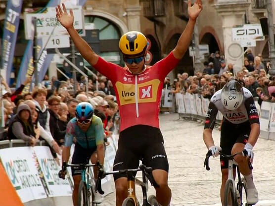 girodociclismo.com.br uae emirates xrg e campea do ranking uci confira o ranking completo com as equipes rebaixadas image 5