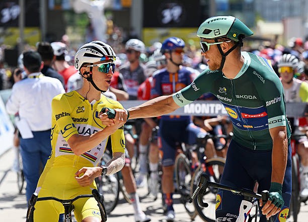 girodociclismo.com.br a uae emirates e a visma estao mais fortes campeao da camisa verde do tour de france analisa a temporada assista o video image 1