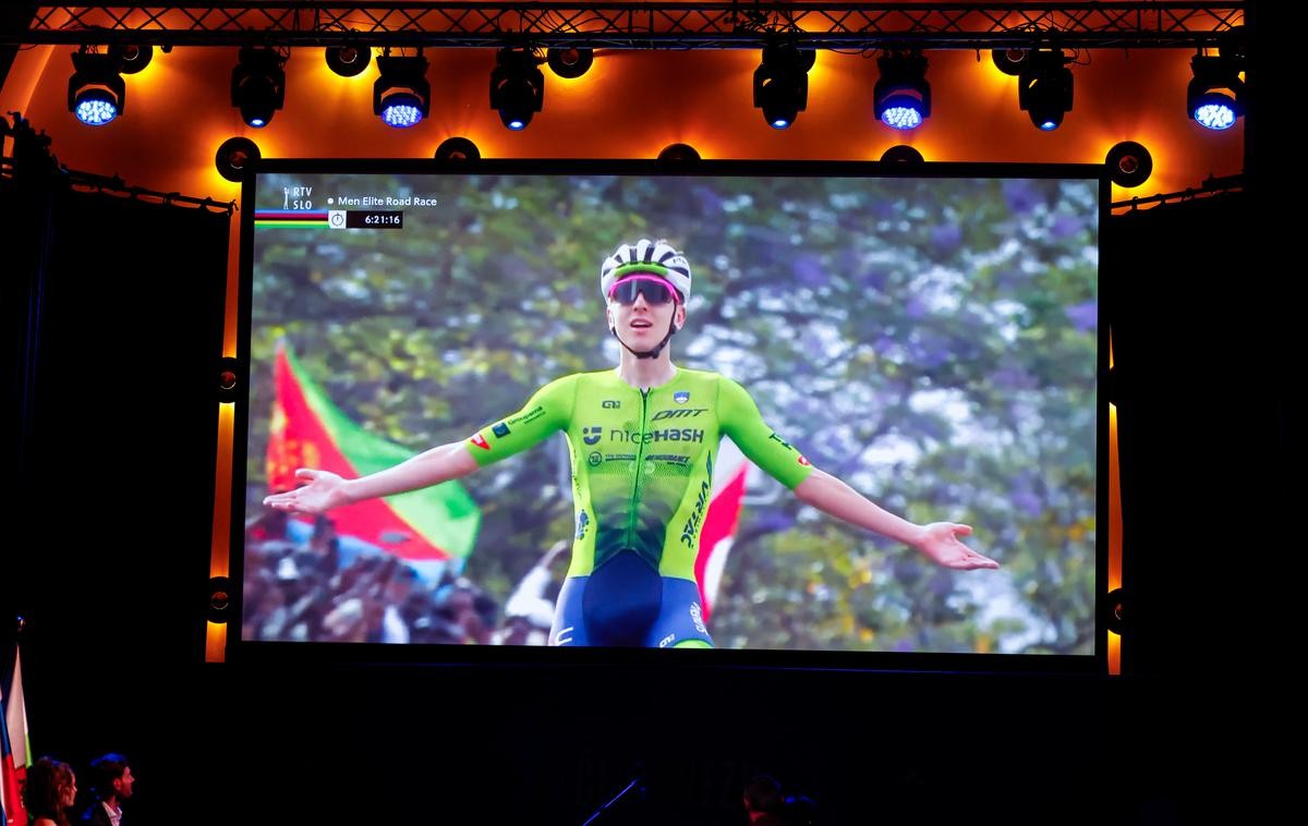 girodociclismo.com.br as estrelas do ciclismo esloveno brilham na noite das estrelas image 3