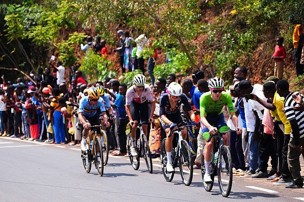 girodociclismo.com.br ben healy revela bastidores da frustracao de remco evenepoel no mundial de kigali image 3
