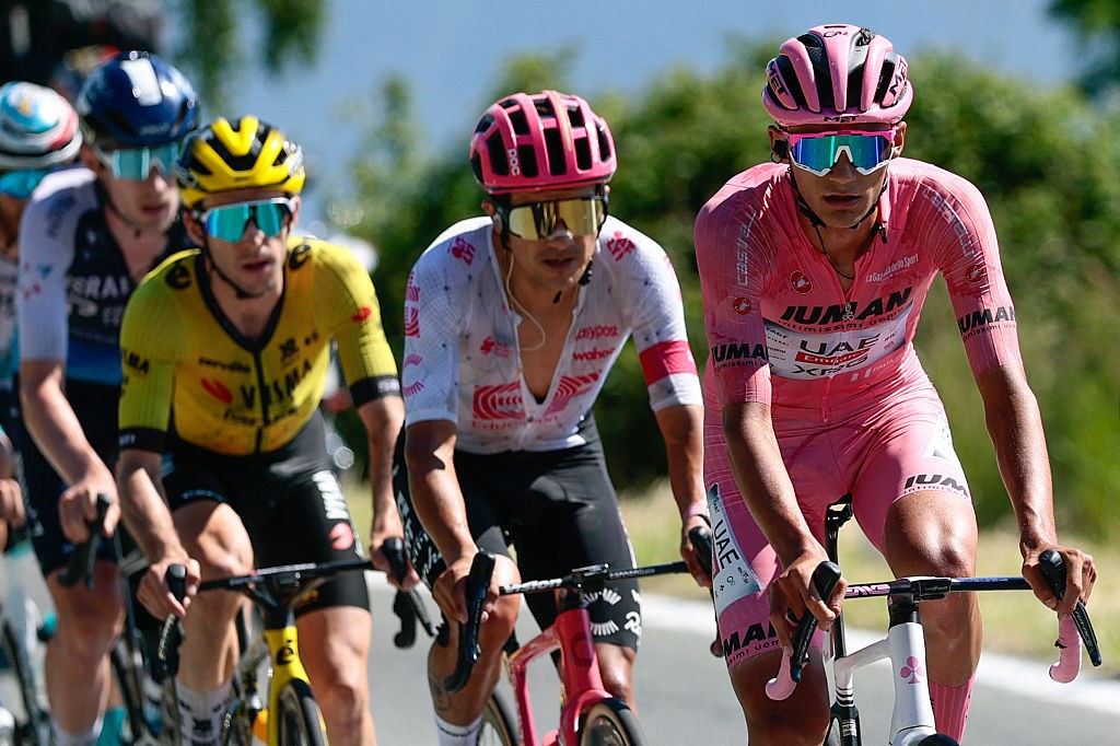 girodociclismo.com.br campeao do giro ditalia critica fortemente isaac del toro e a uae emirates eles entregaram a vitoria do giro da maneira mais estupida image 8