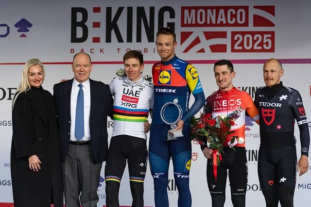 girodociclismo.com.br jonathan milan bate tadej pogacar beking monaco criterium image 5