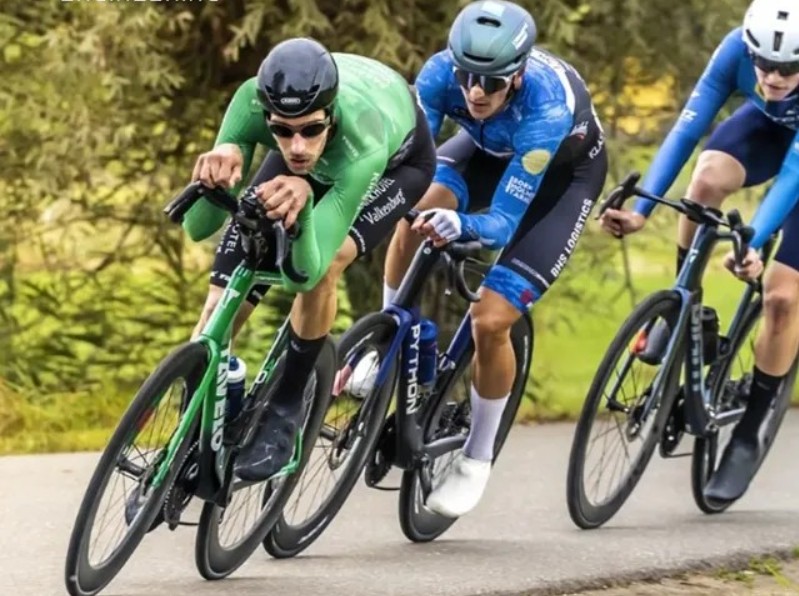 girodociclismo.com.br o segredo por tras de polemica bicicleta fabricante se defende apos desclassificacao no tour da holanda image 2