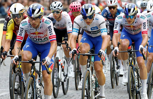girodociclismo.com.br primoz roglic analisa a temporada e fala sobre juan ayuso se eu venci grand tours qualquer um consegue assista o video image 3