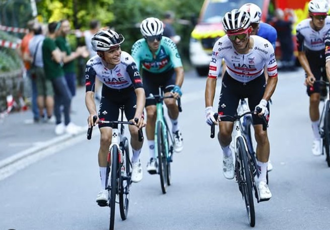 girodociclismo.com.br prodigio da uae emirates recebe conselhos de tadej pogacar ele me disse para manter a calma e curtir o ciclismo image 1