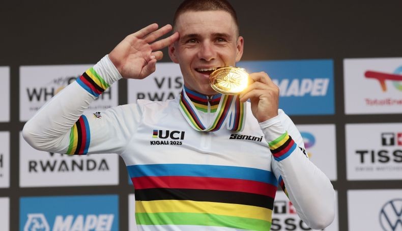 girodociclismo.com.br remco evenepoel nao e tadej pogacar johan bruyneel analisa calendario de evenepoel e financas da vismalease a bike image 4