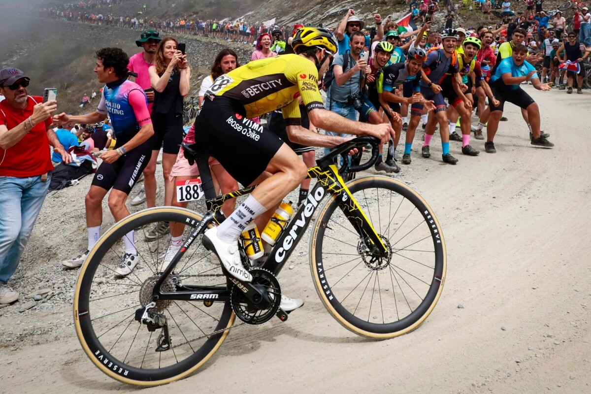 girodociclismo.com.br simon yates a consagracao inesperada no giro ditalia image 1 1