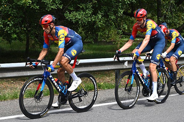 girodociclismo.com.br temos espaco para juan ayuso nos faltava um ciclista futuro gregario de ayuso analisa a chegada do novo capitao image 2