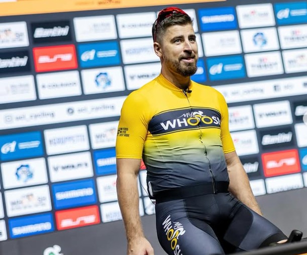 girodociclismo.com.br tricampeao mundial e direto ao analisar o ciclismo atual nao e chato mas voce sabe quem vencera 2 horas antes do final assista o video image 2