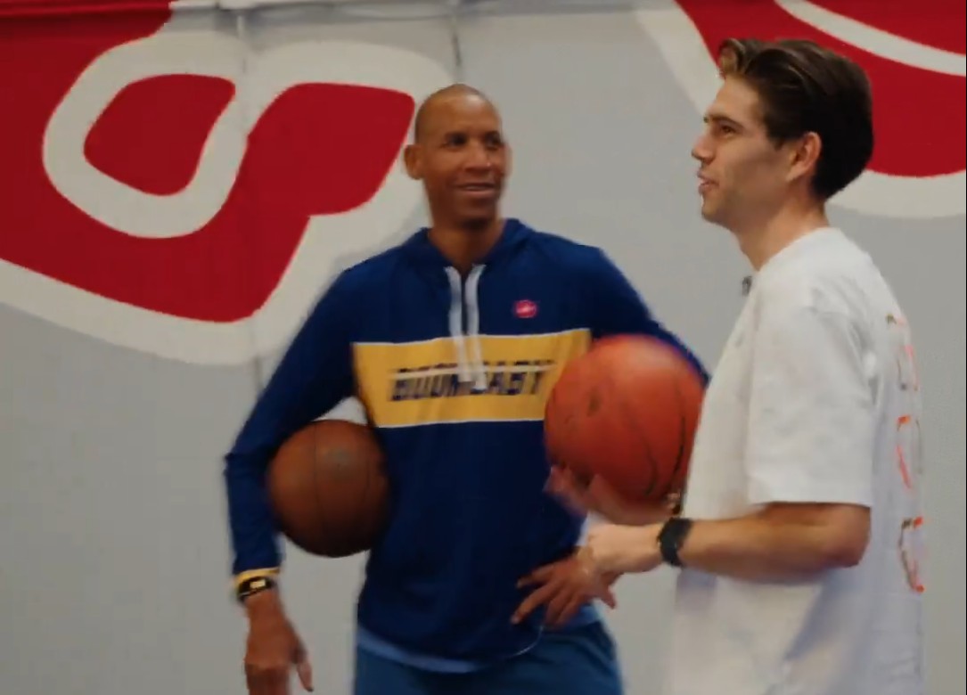 girodociclismo.com.br wout van aert joga basquete com lenda da nba assista o divertido video image 1