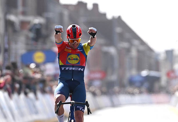 girodociclismo.com.br acho que posso vencer tadej pogacar e van der poel mads pedersen mira monumentos confira o calendario do dinamarques image