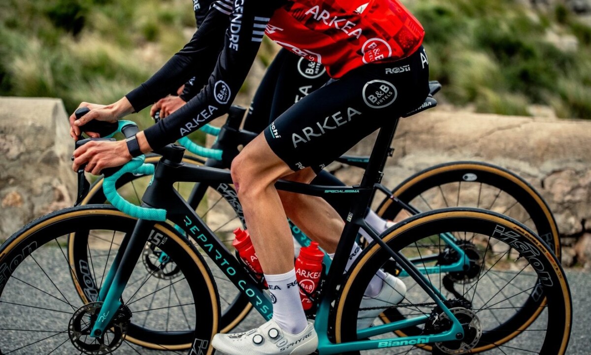 girodociclismo.com.br bahrain victorious anuncia novo fornecedor de bicicletas acesso a todos os produtos da reparto corse confira o anuncio image 6
