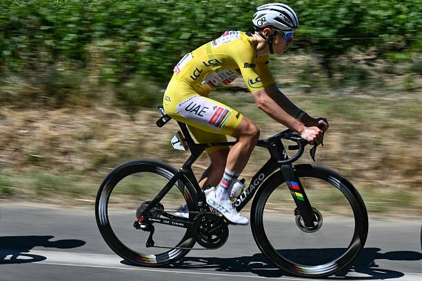 girodociclismo.com.br bicicleta de tadej pogacar e vendida por mais de e160 000 iconico modelo usado no tour de france foi a leilao na sothebys image