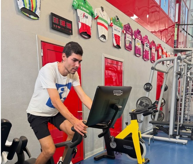 girodociclismo.com.br ciclista da uae emirates posta mensagem apos grave queda nao vou desistir vou levantar e continuar fazendo o que amo image 4