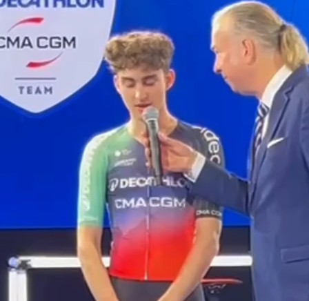 girodociclismo.com.br decathlon apresenta a equipe com novo uniforme e grandes objetivos conquistar a camisa verde no tour de france confira as imagens image 2
